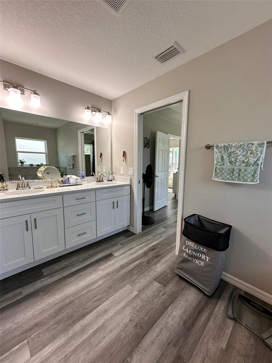 MARION OAKS UNIT 09 - Residential
