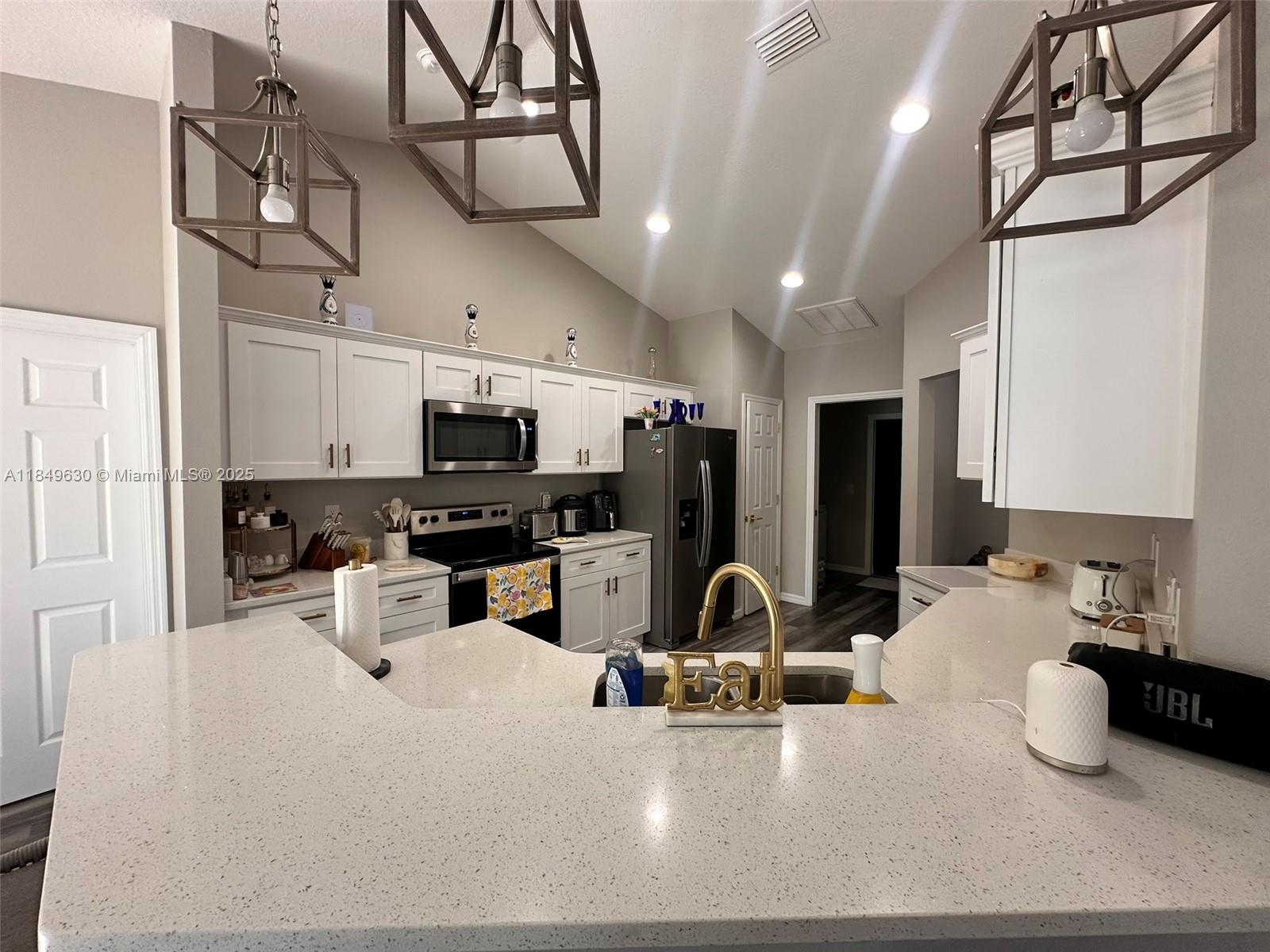 MARION OAKS UNIT 09 - Residential