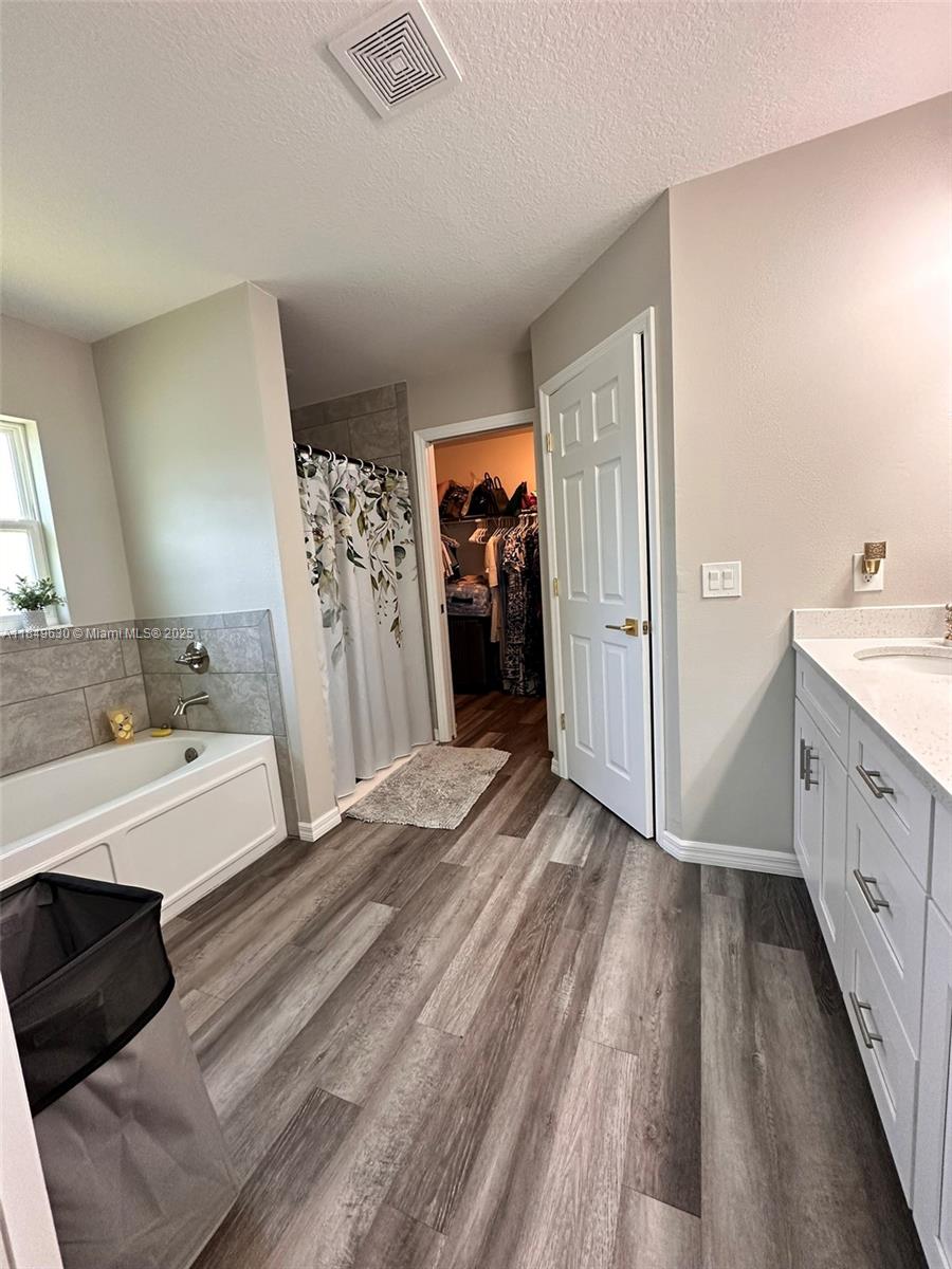 MARION OAKS UNIT 09 - Residential
