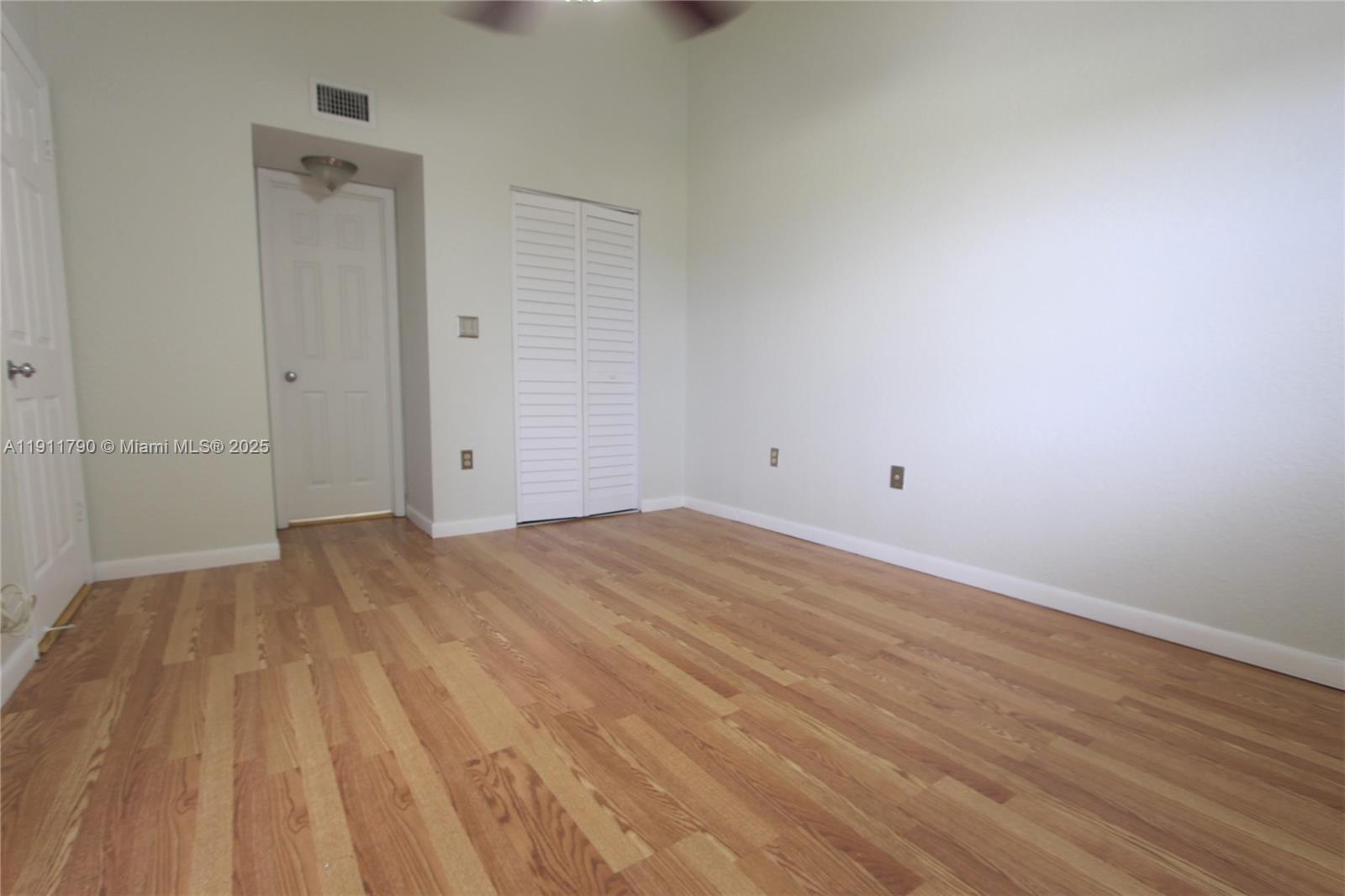 Lakeview Club Condo - Residential Lease