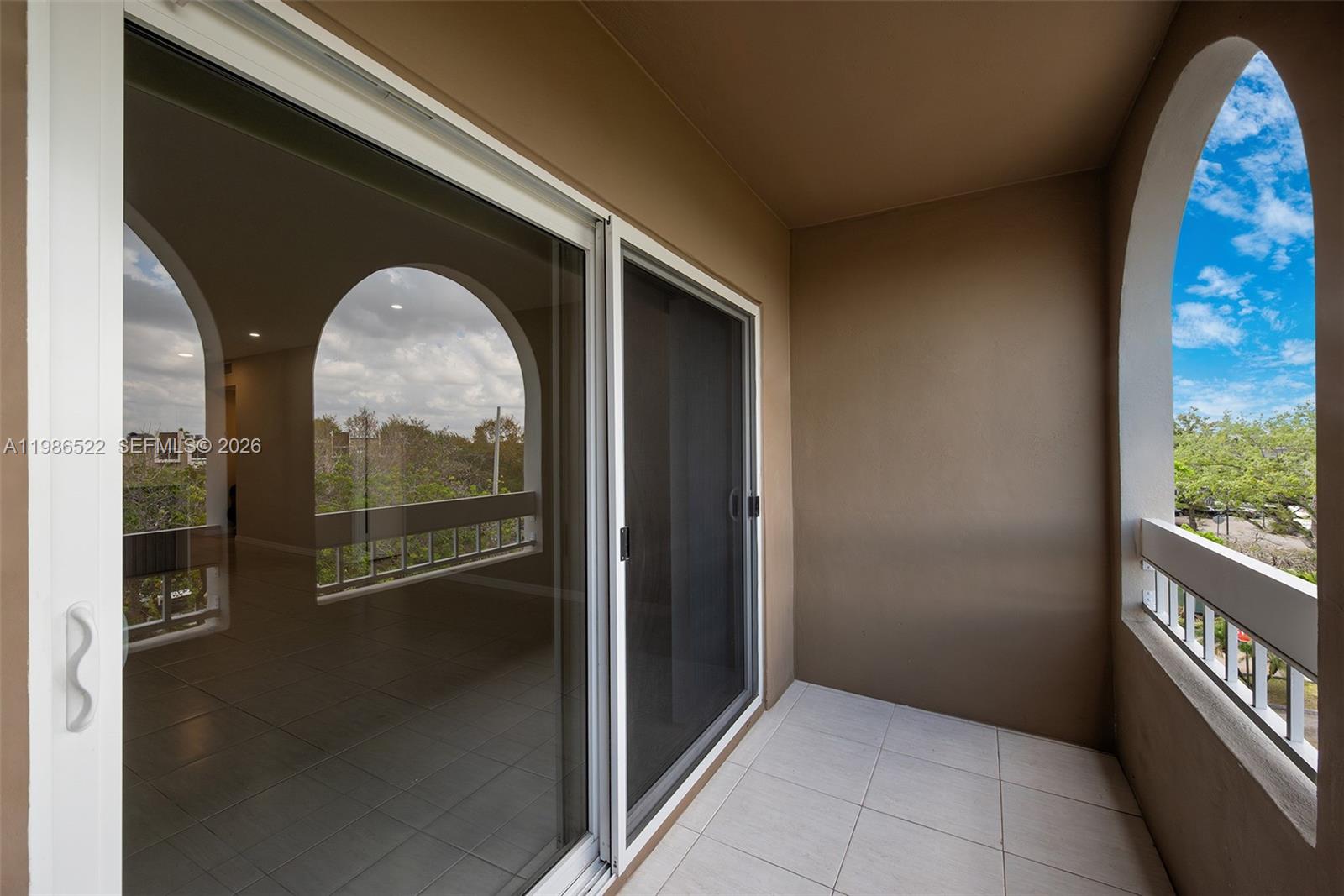 VILLAGE OF KINGS CREEK CO - Residential Lease