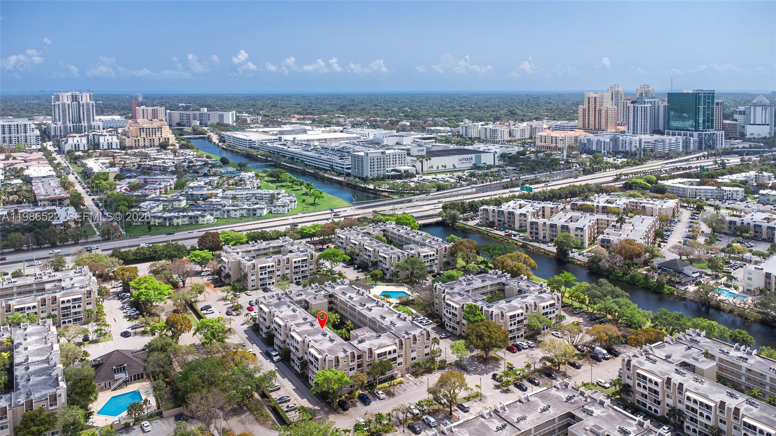 VILLAGE OF KINGS CREEK CO - Residential Lease