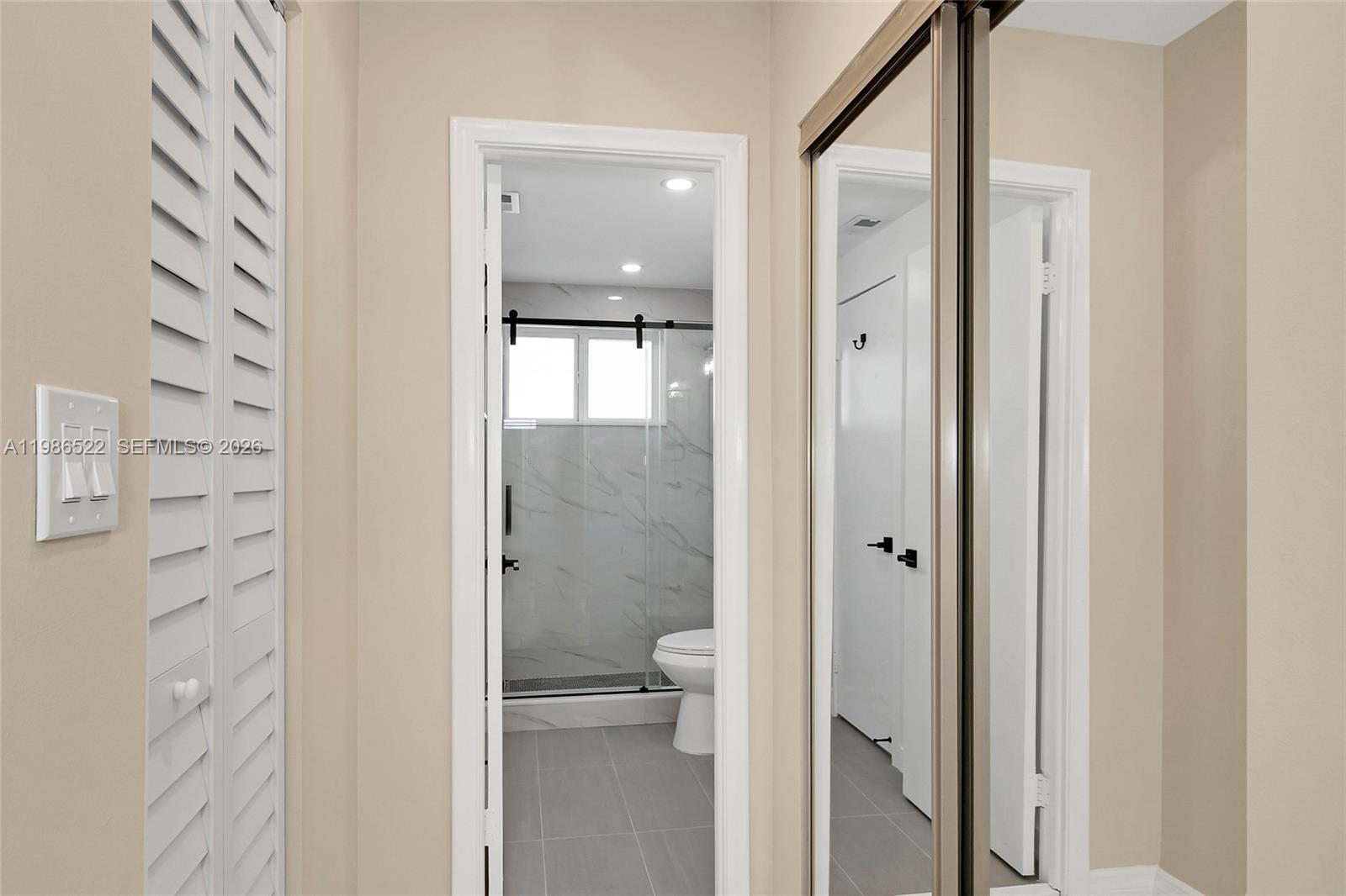 VILLAGE OF KINGS CREEK CO - Residential Lease