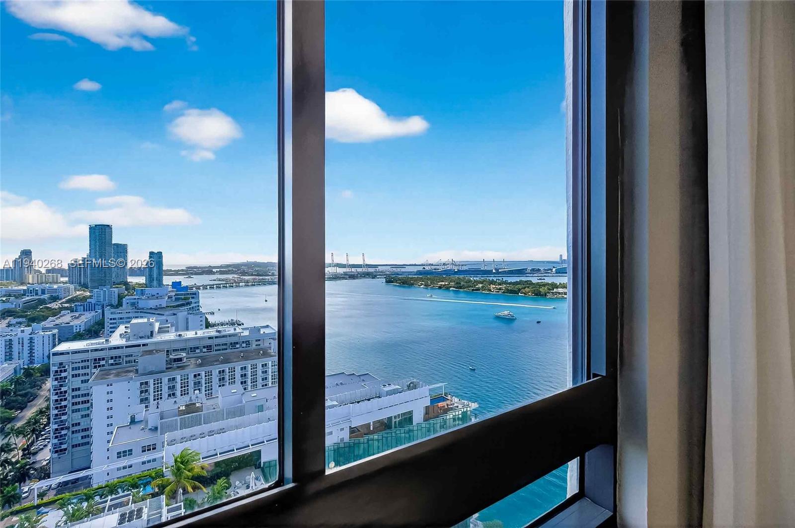 THE WAVERLY AT SOUTH BEAC - Residential