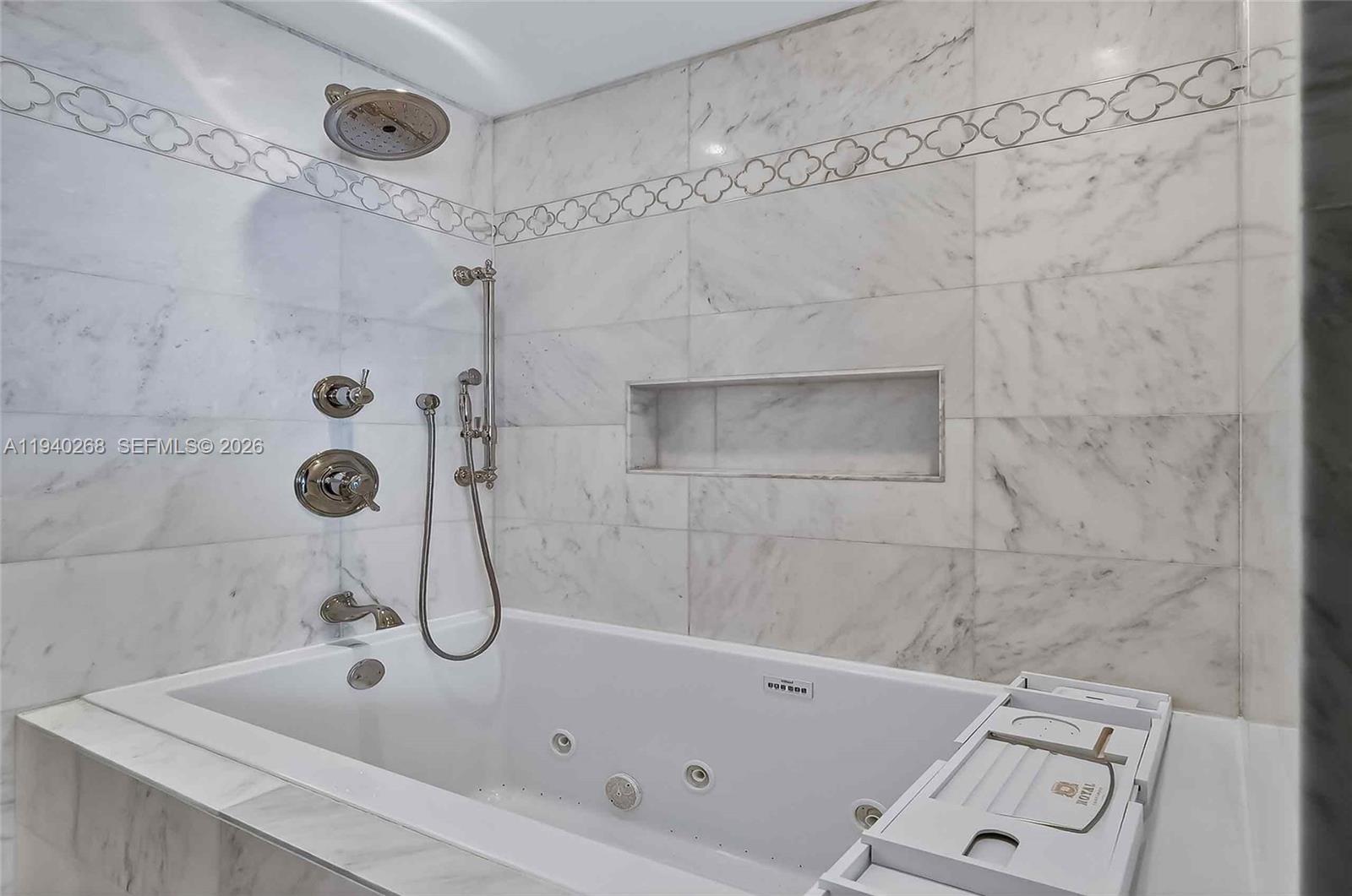 THE WAVERLY AT SOUTH BEAC - Residential