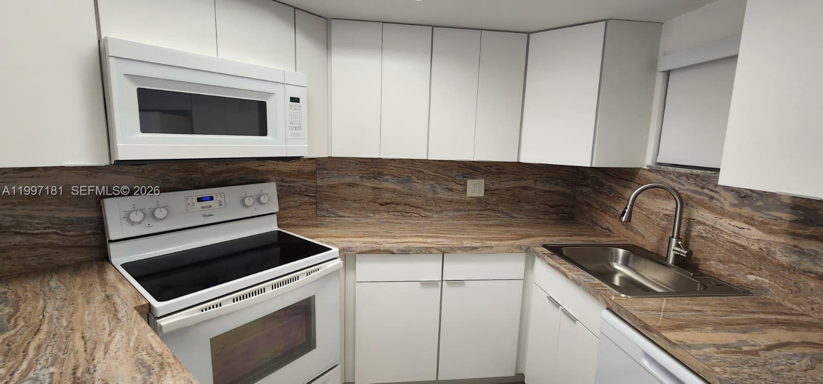 LAS VISTAS AT DORAL CONDO - Residential Lease