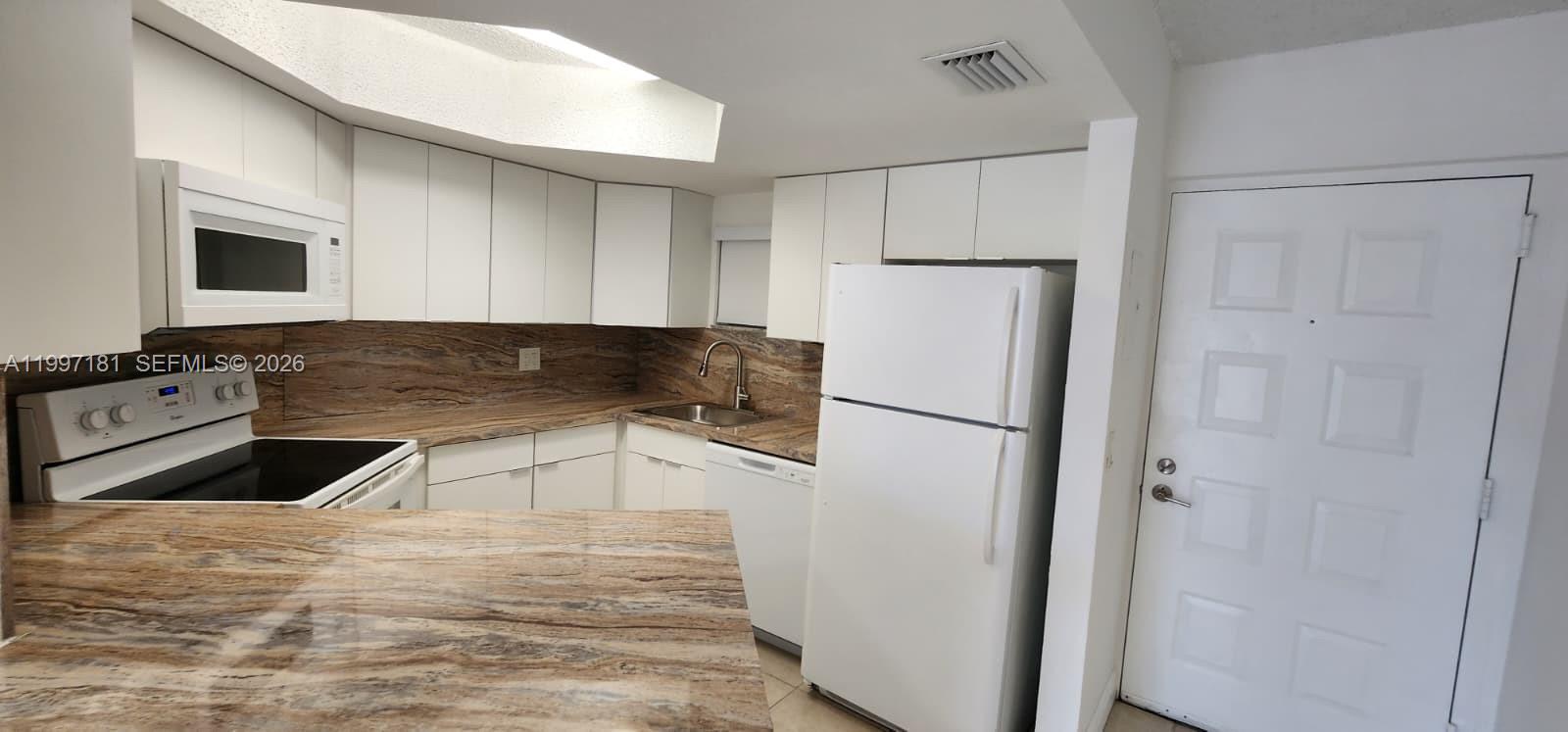 LAS VISTAS AT DORAL CONDO - Residential Lease