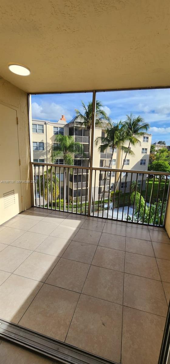 LAS VISTAS AT DORAL CONDO - Residential Lease