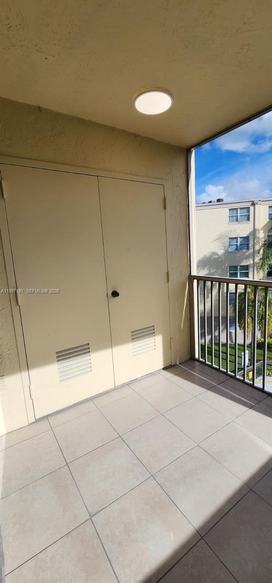 LAS VISTAS AT DORAL CONDO - Residential Lease