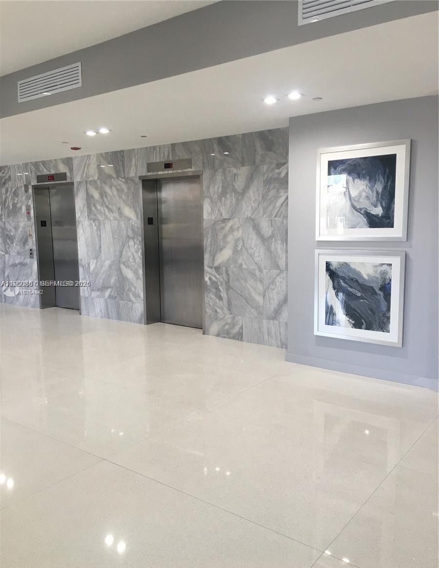 CORONADO CONDO- TOWER II - Residential