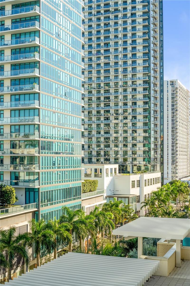 MIDBLOCK MIAMI CONDO - Residential Lease