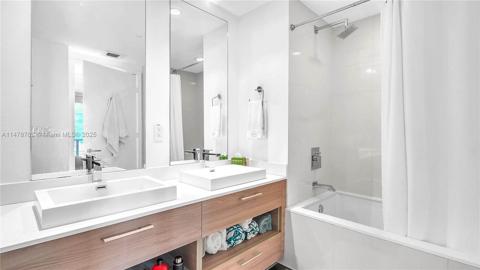 1300 S MIAMI AVENUE CONDO - Residential
