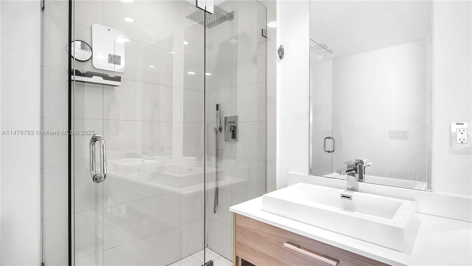 1300 S MIAMI AVENUE CONDO - Residential
