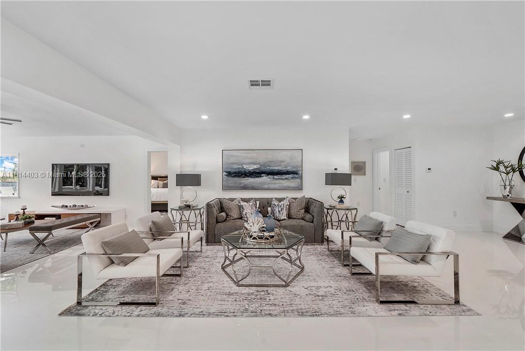 PLANTATION - Residential