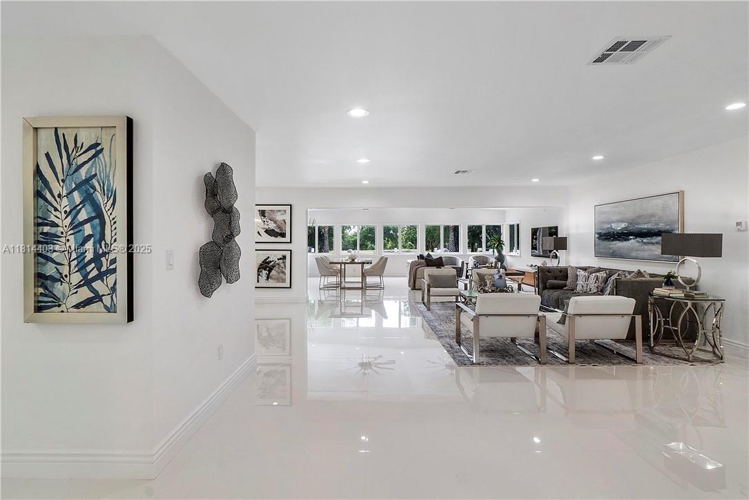 PLANTATION - Residential