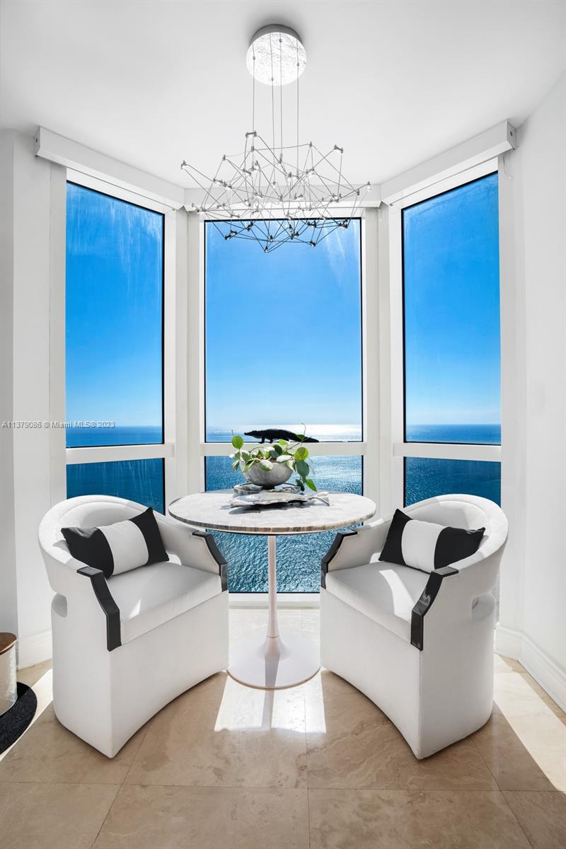 AKOYA CONDO - Residential