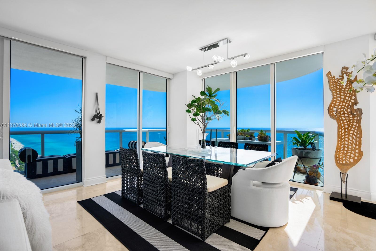 AKOYA CONDO - Residential