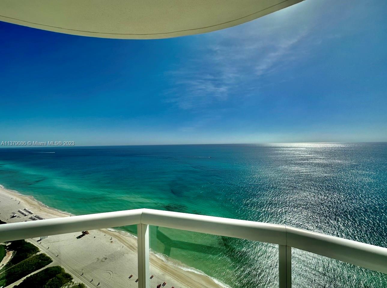 AKOYA CONDO - Residential