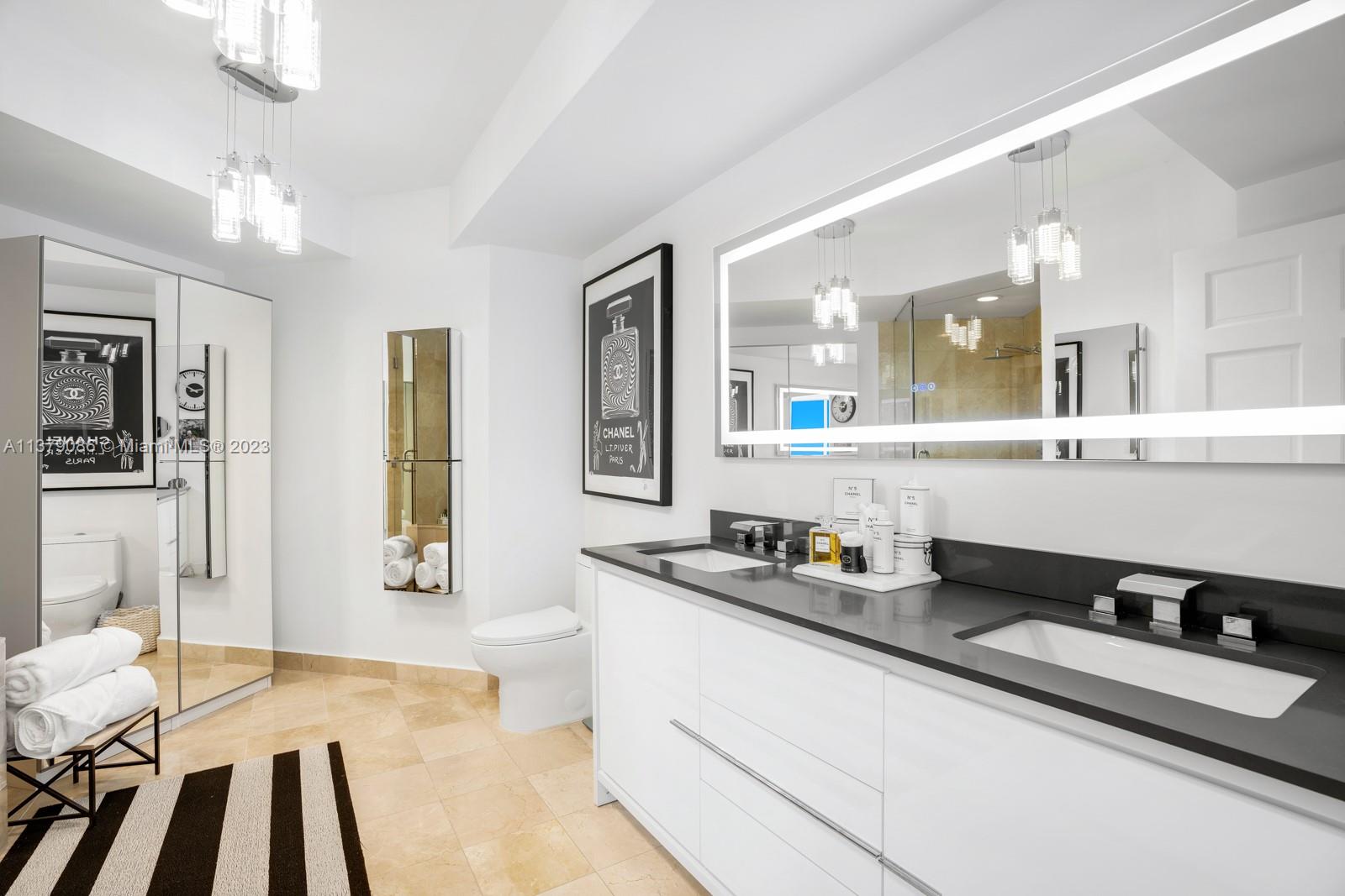 AKOYA CONDO - Residential