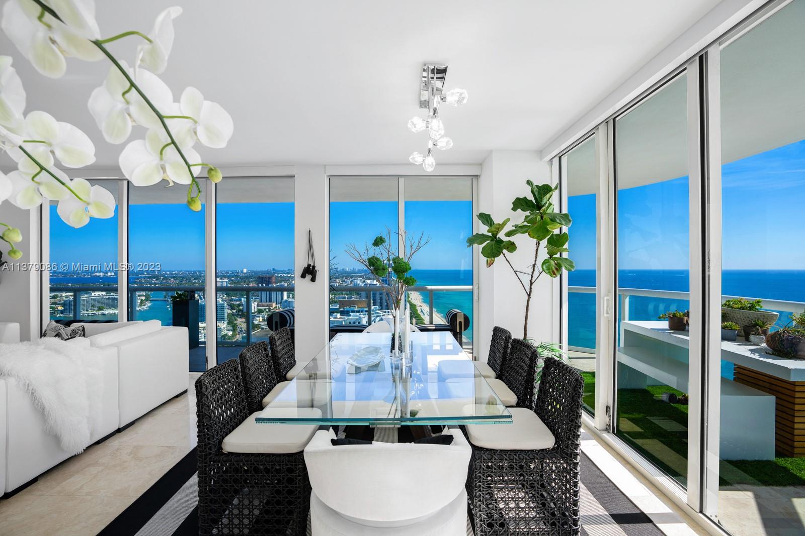 AKOYA CONDO - Residential