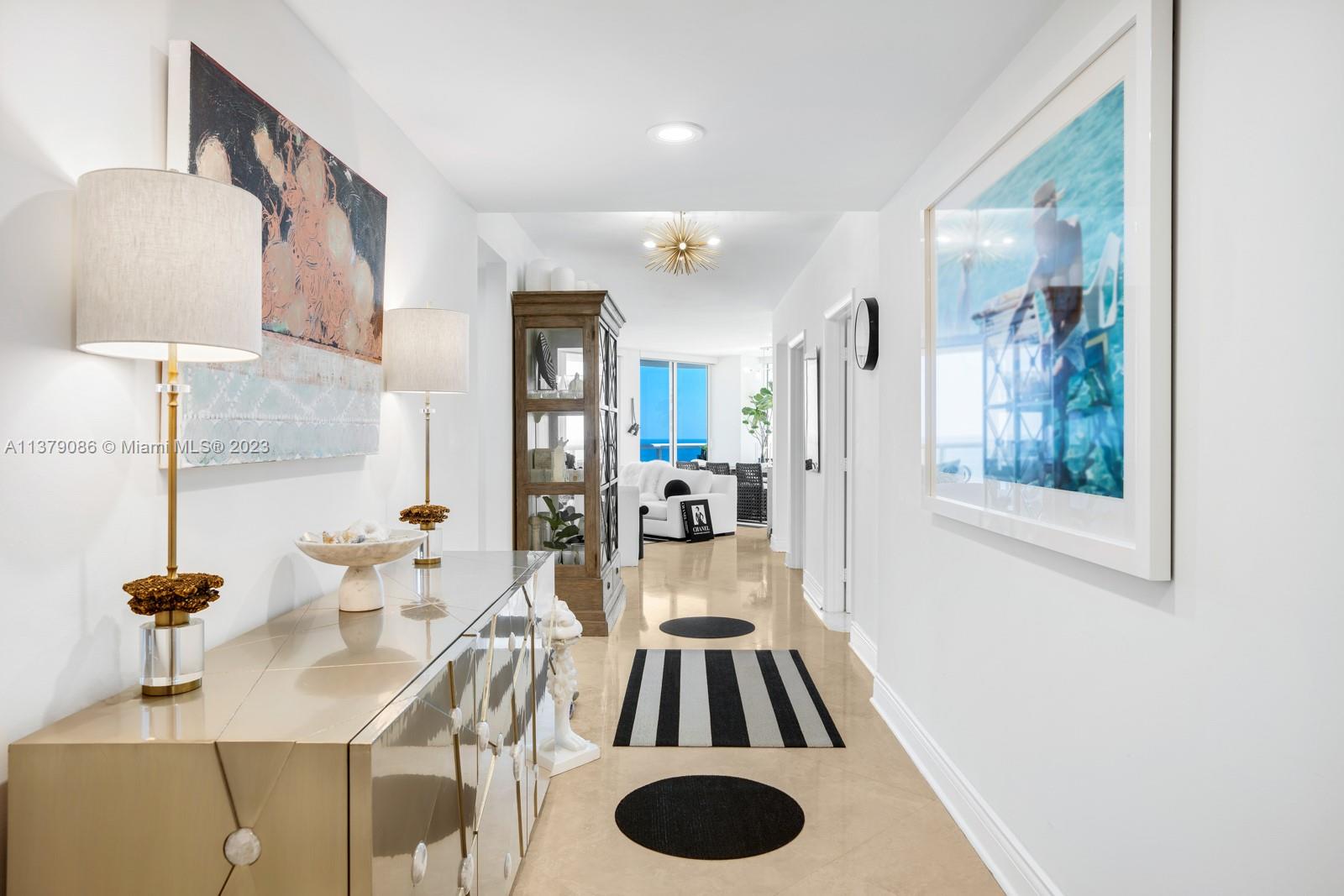 AKOYA CONDO - Residential