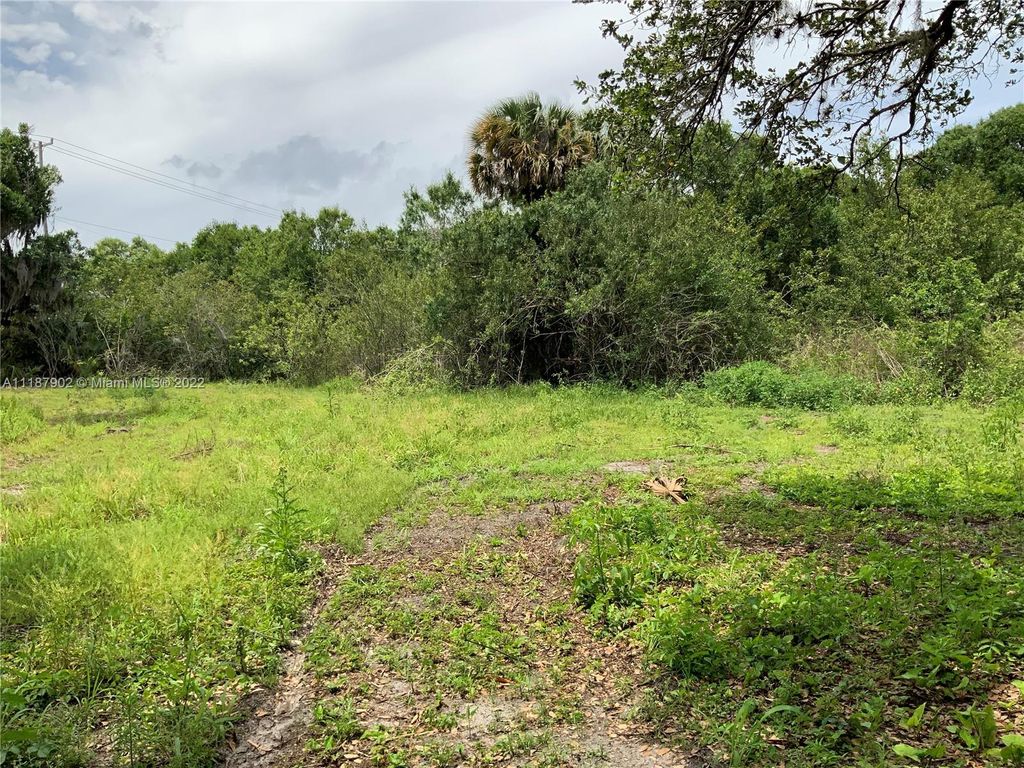 Photo of 3398 S 25th St, Fort Pierce, FL 34981 (MLS # A11187902)