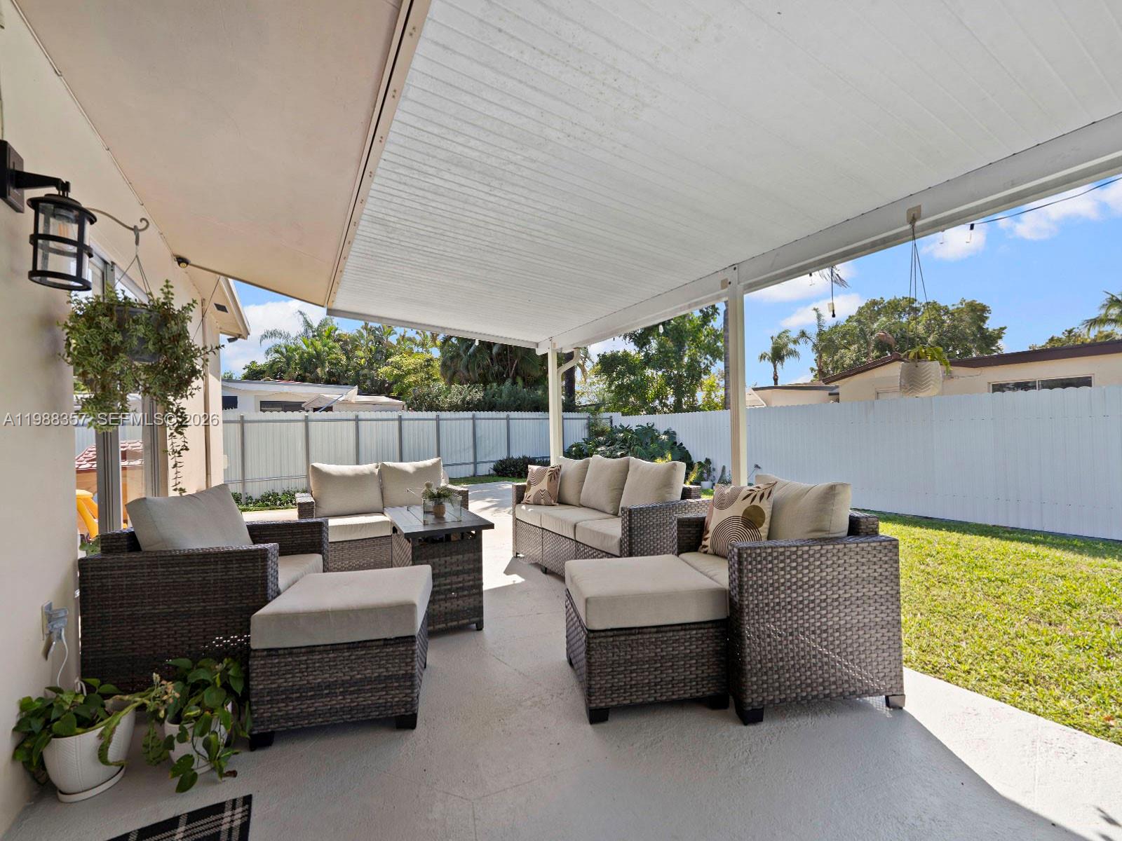PALM SPRINGS NORTH SEC S - Residential