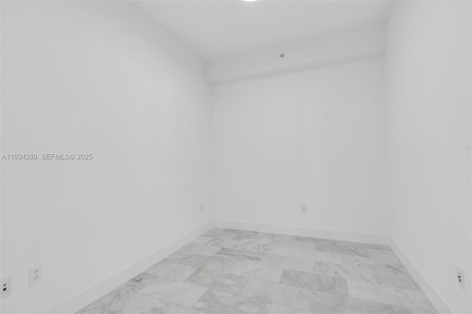 ECHO BRICKELL CONDO - Residential