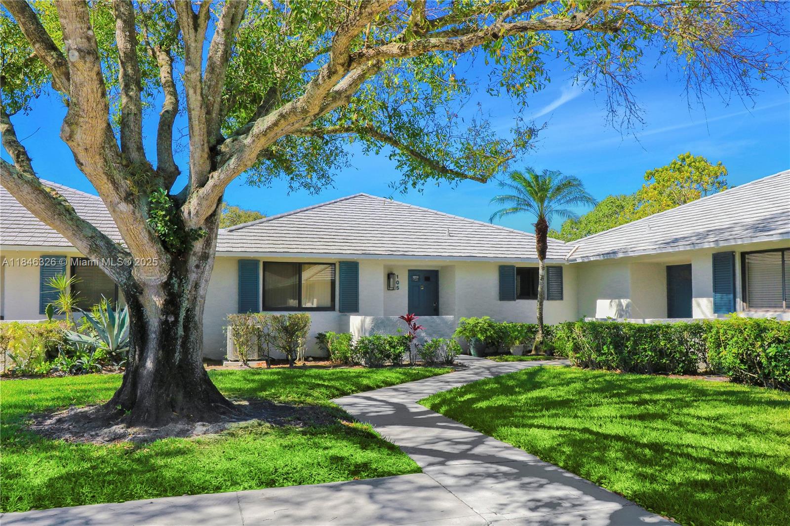 PGA CLUB COTTAGES - Residential Lease