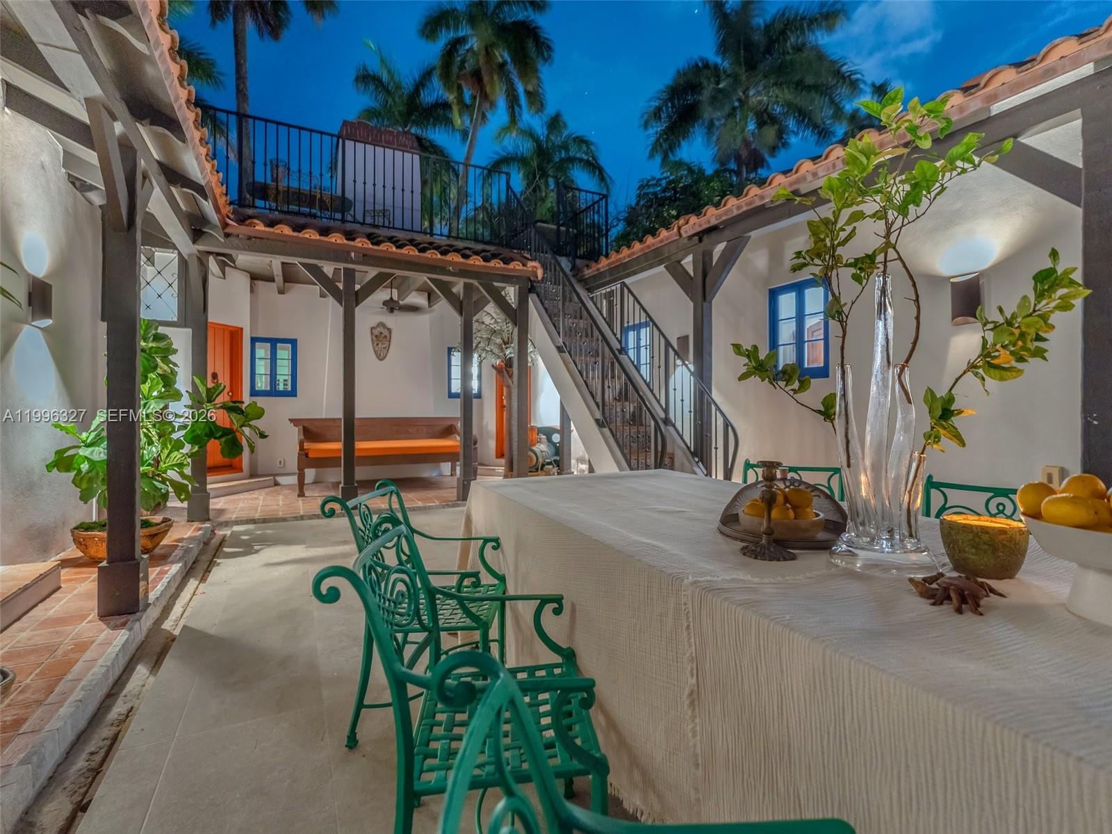 HOLLYWOOD LAKES SECTION - Residential