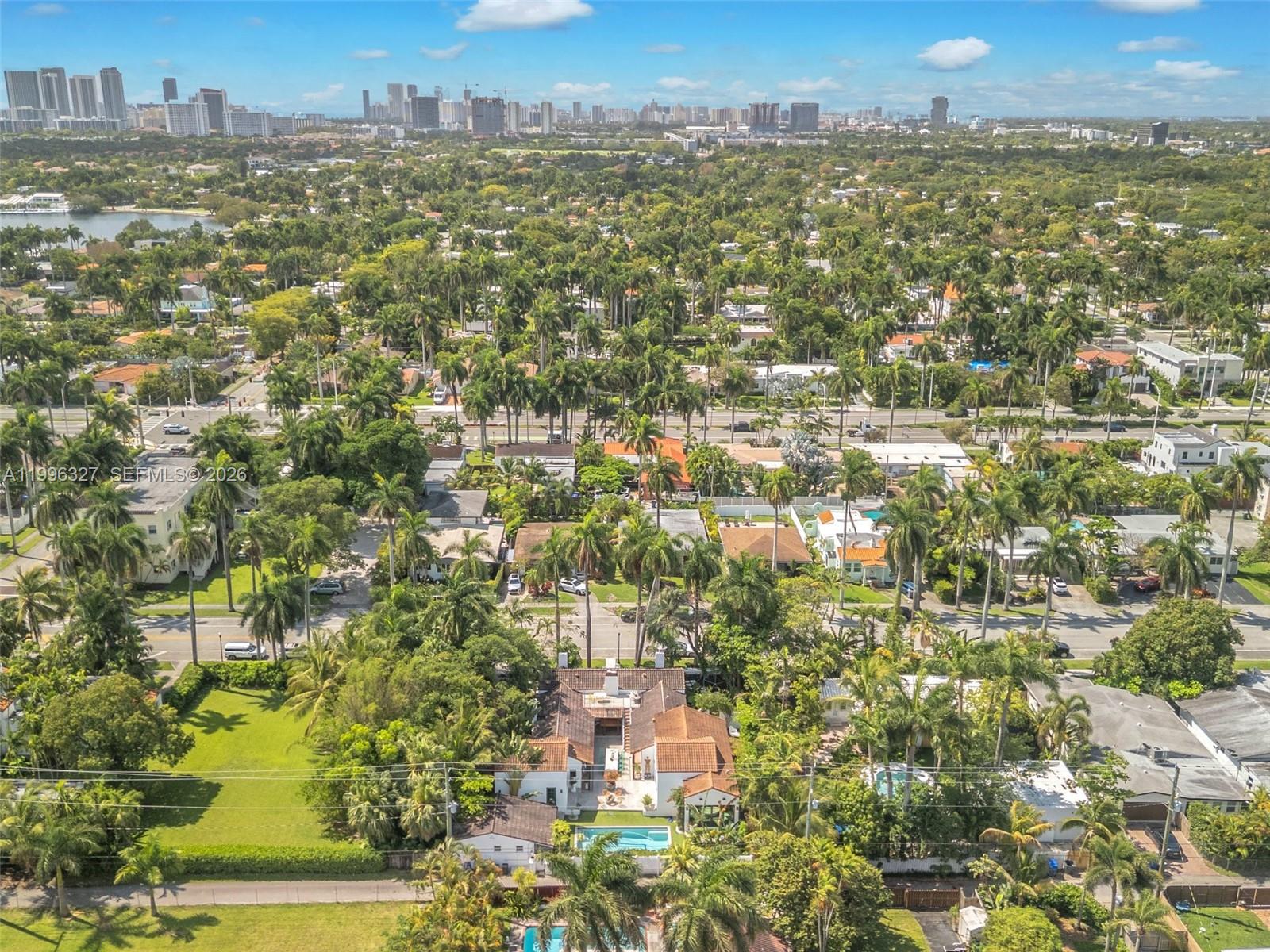 HOLLYWOOD LAKES SECTION - Residential