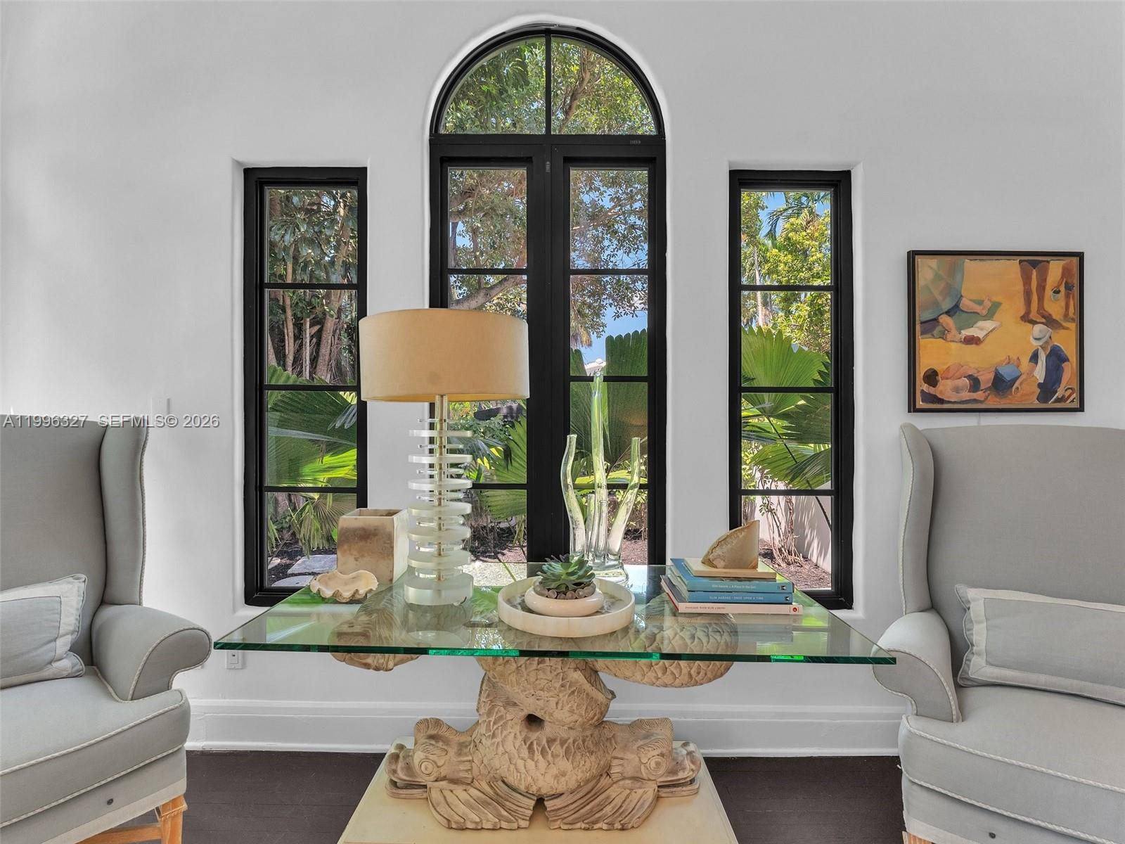 HOLLYWOOD LAKES SECTION - Residential