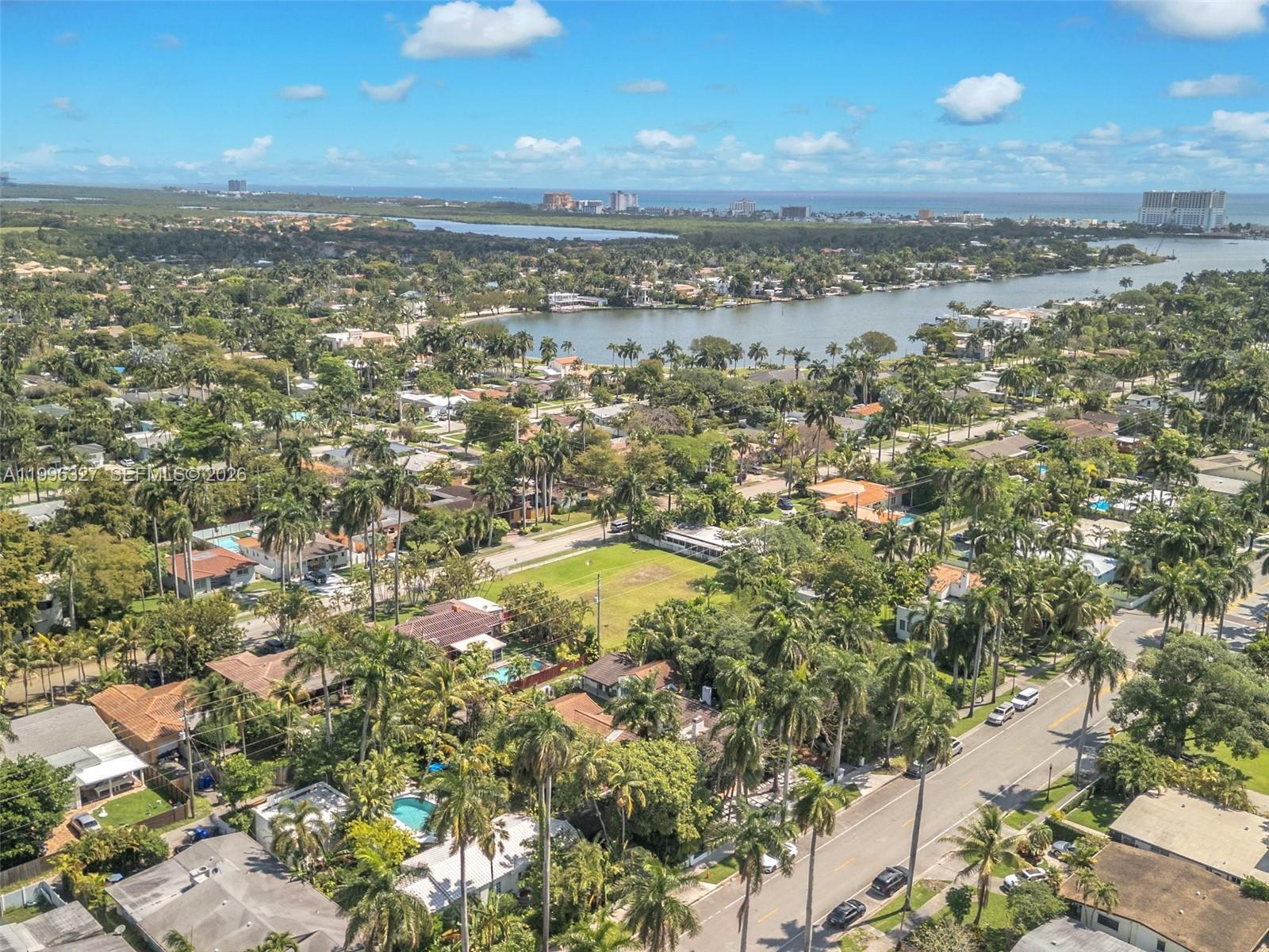 HOLLYWOOD LAKES SECTION - Residential