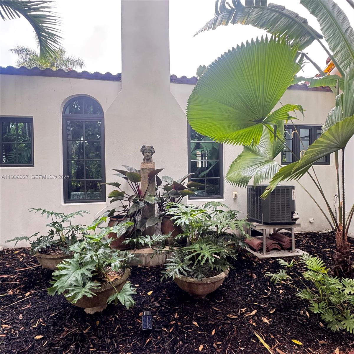 HOLLYWOOD LAKES SECTION - Residential