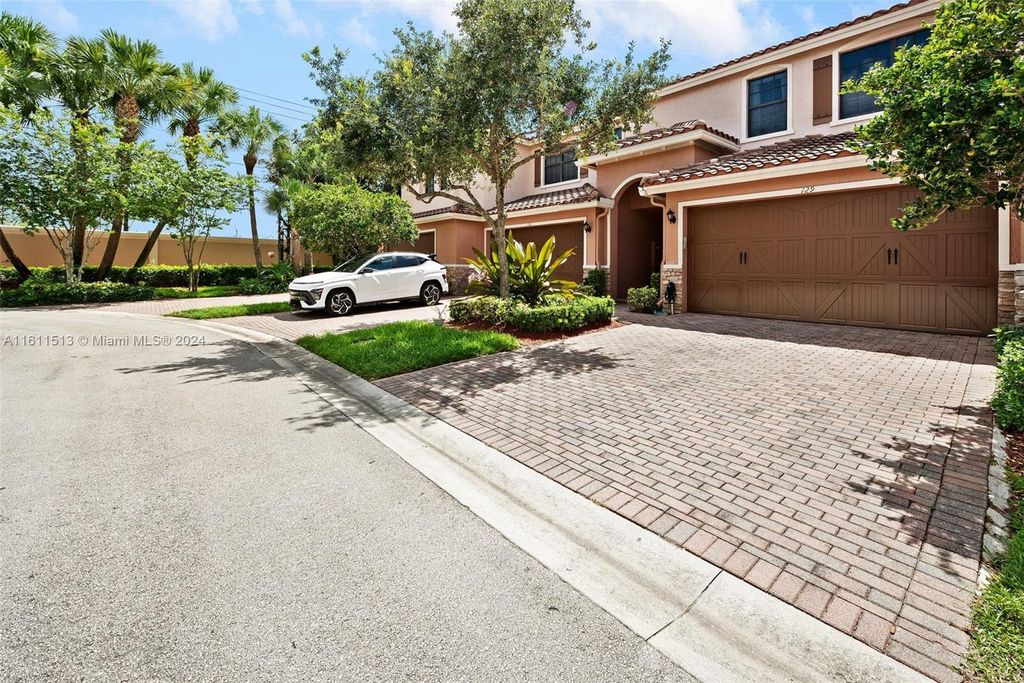 Photo of 129 W Riverwalk Cir W #0, Plantation, FL 33325 (MLS # A11611513)