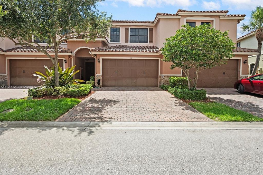 Photo of 129 W Riverwalk Cir W #0, Plantation, FL 33325 (MLS # A11611513)