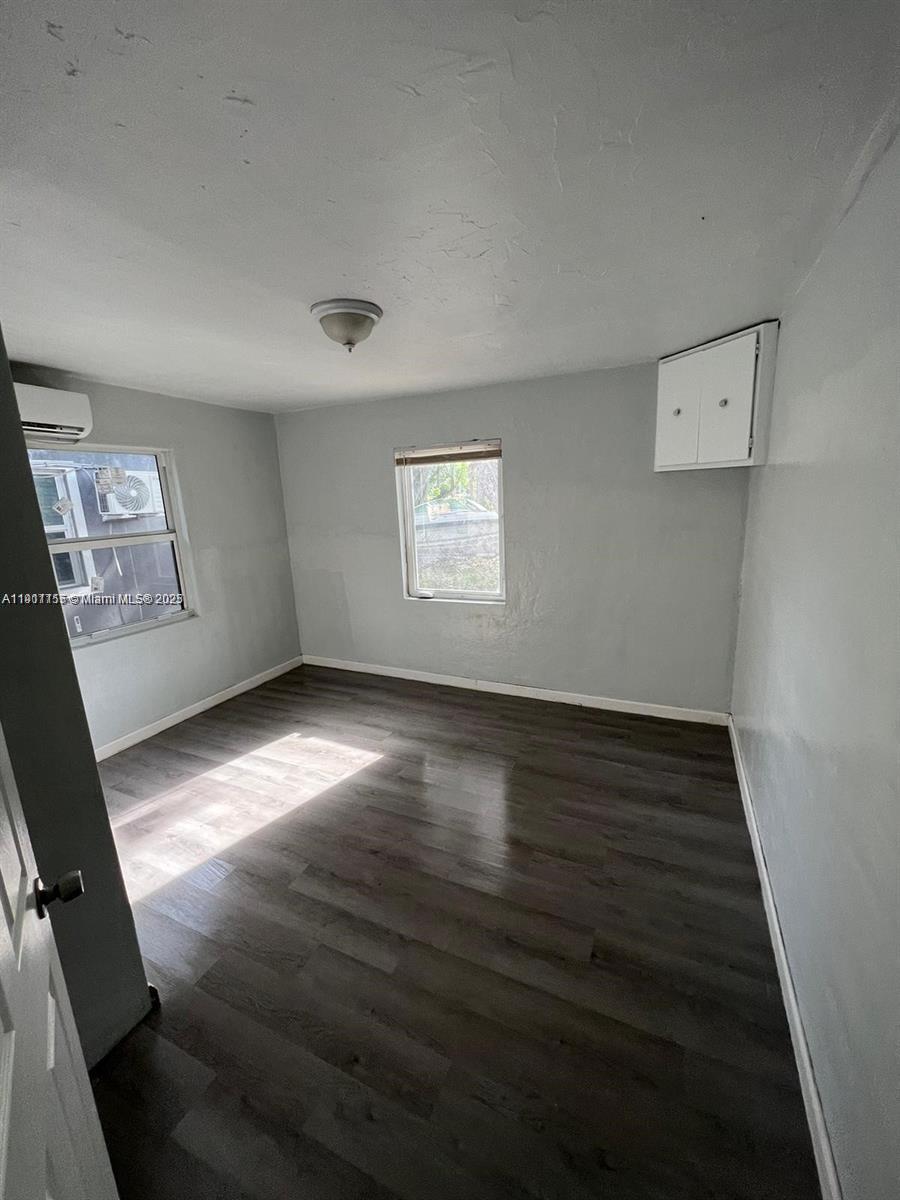 WASHINGTON PARK THIRD ADD - Residential Lease