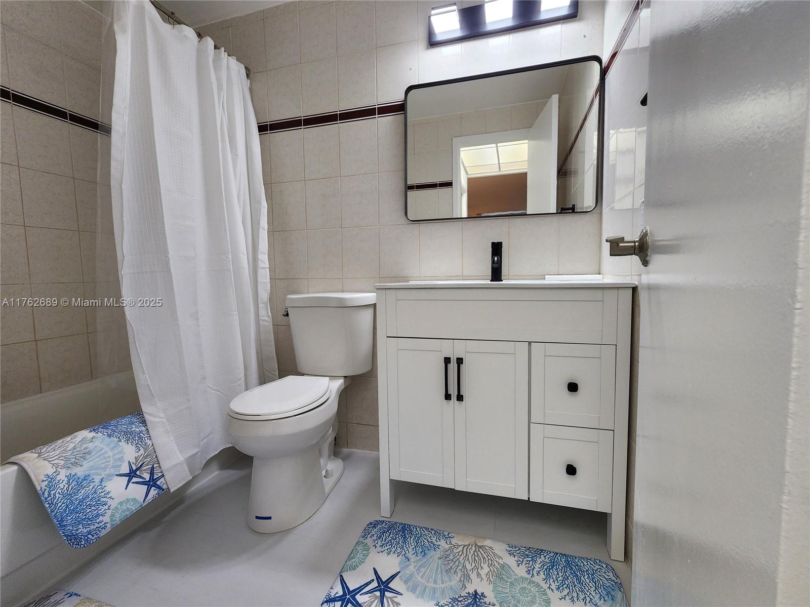 ALEXANDER TOWERS CONDO - Residential Lease