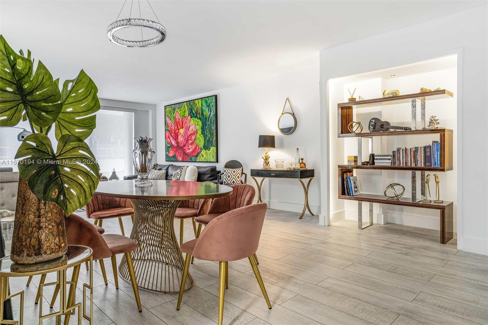 9195 Collins Ave 1104, Surfside, Miami-Dade County, Florida - 1 Bedrooms  
1 Bathrooms - 