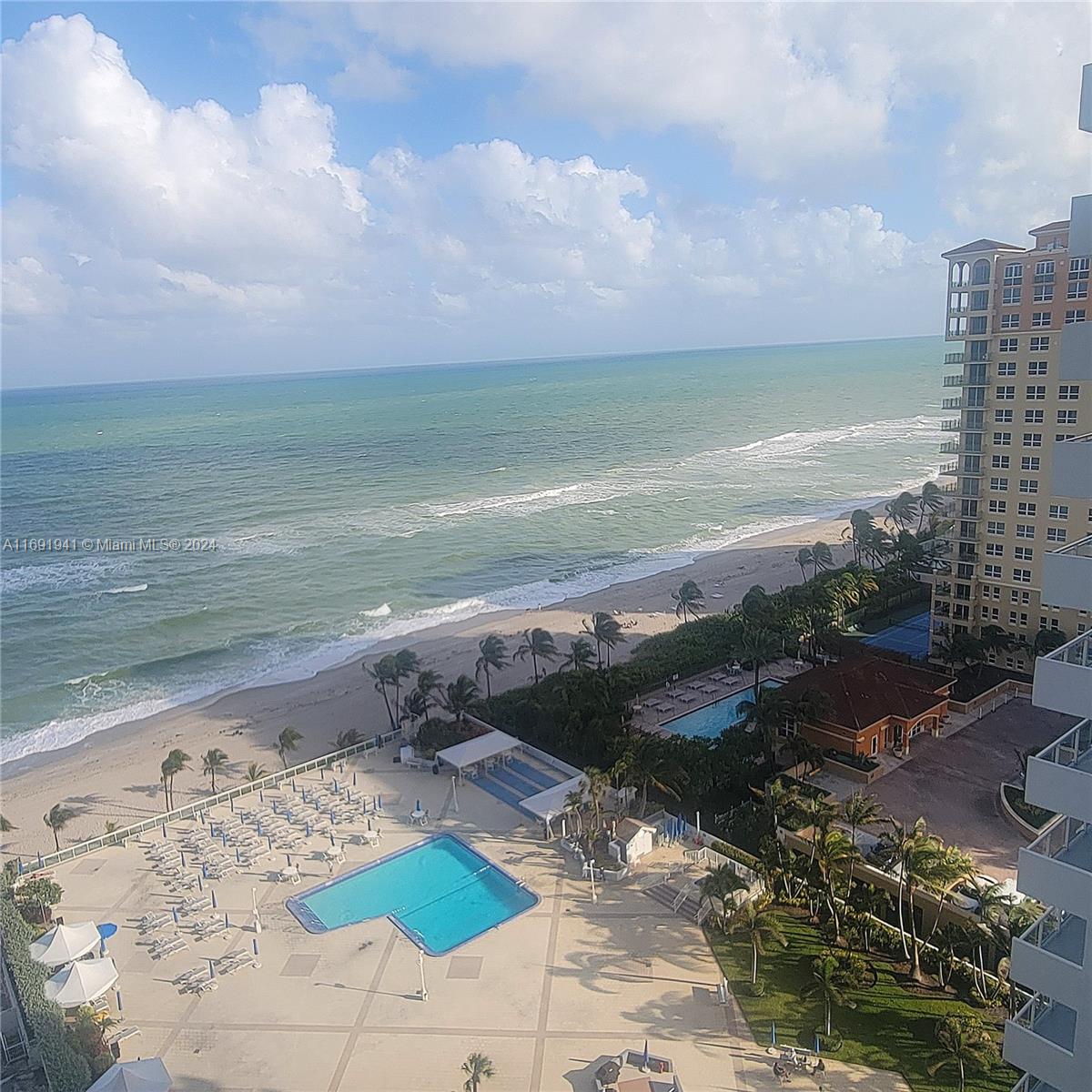 PARKER PLAZA CONDO ESTATE - Residential Lease