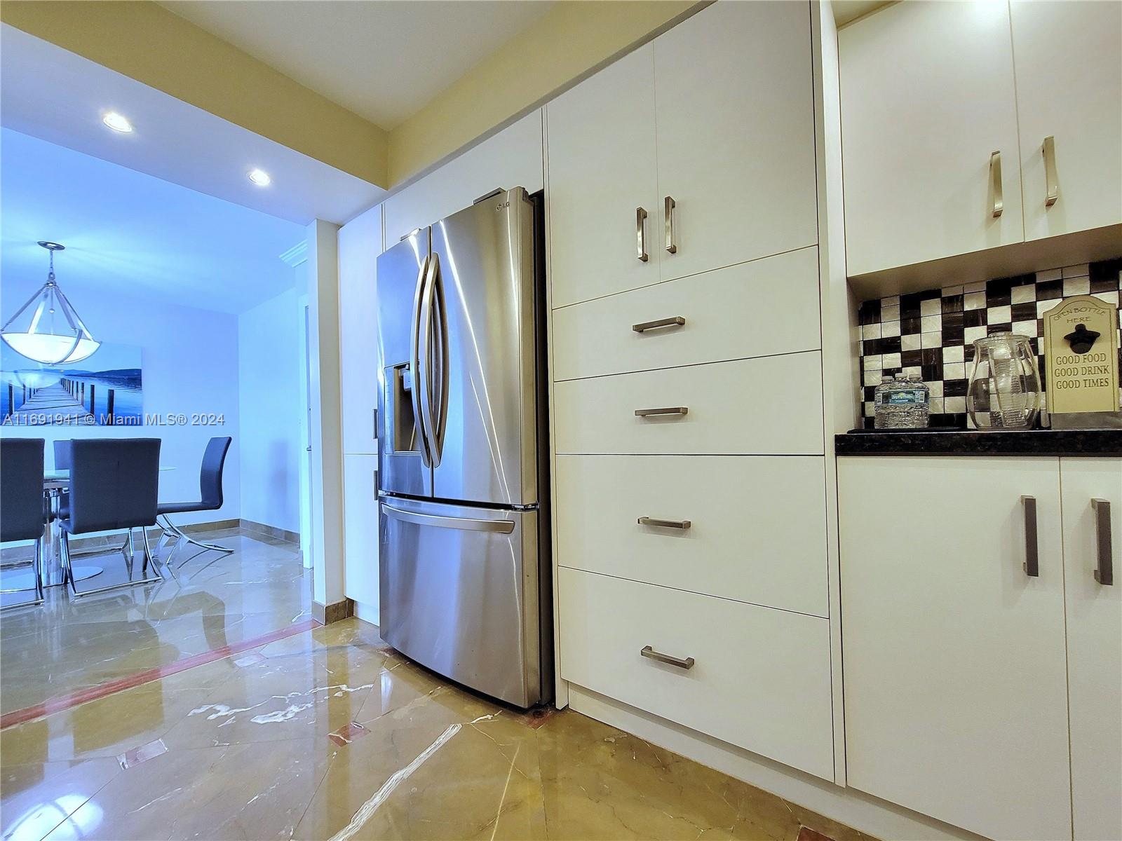 PARKER PLAZA CONDO ESTATE - Residential Lease