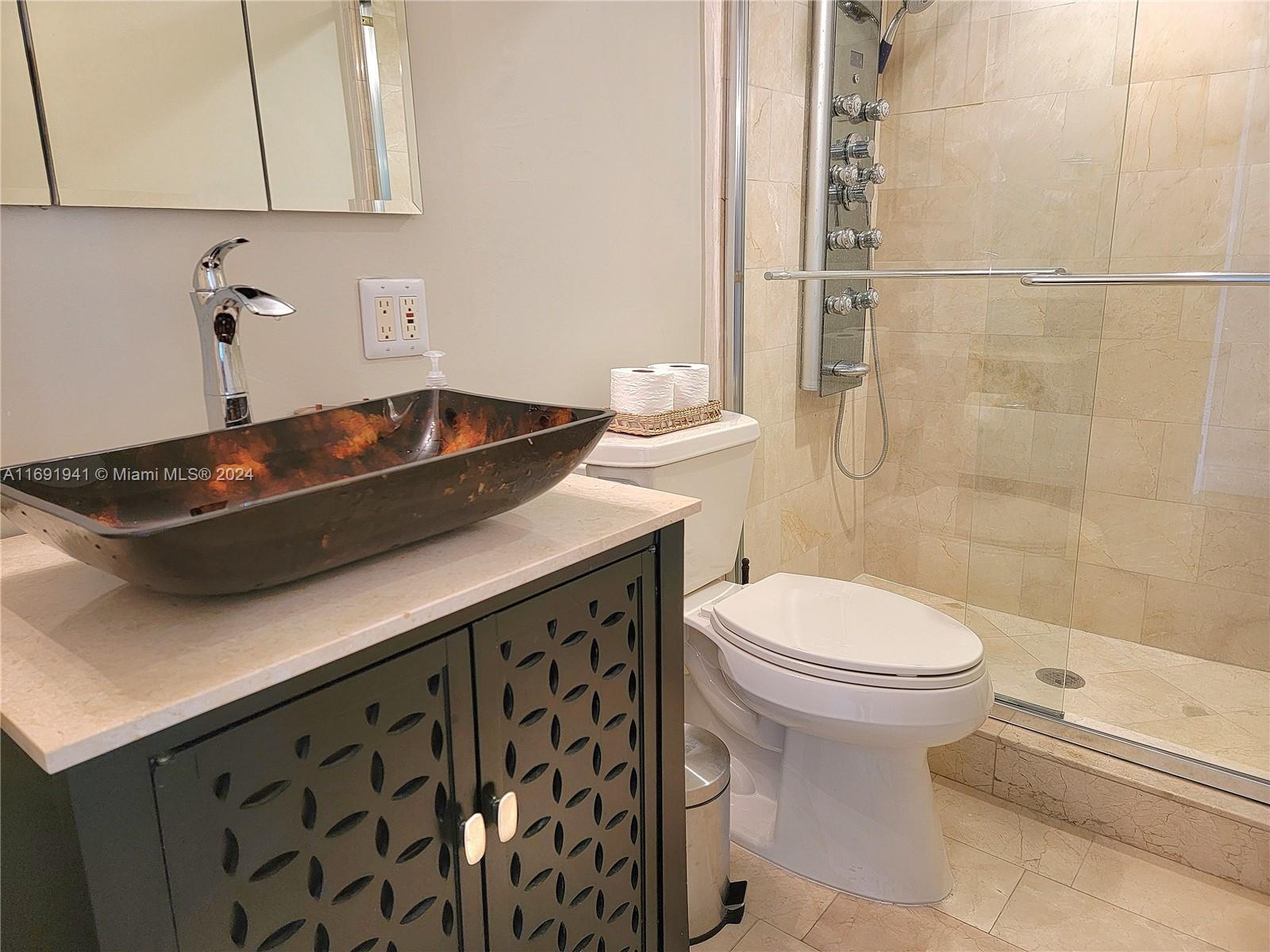 PARKER PLAZA CONDO ESTATE - Residential Lease