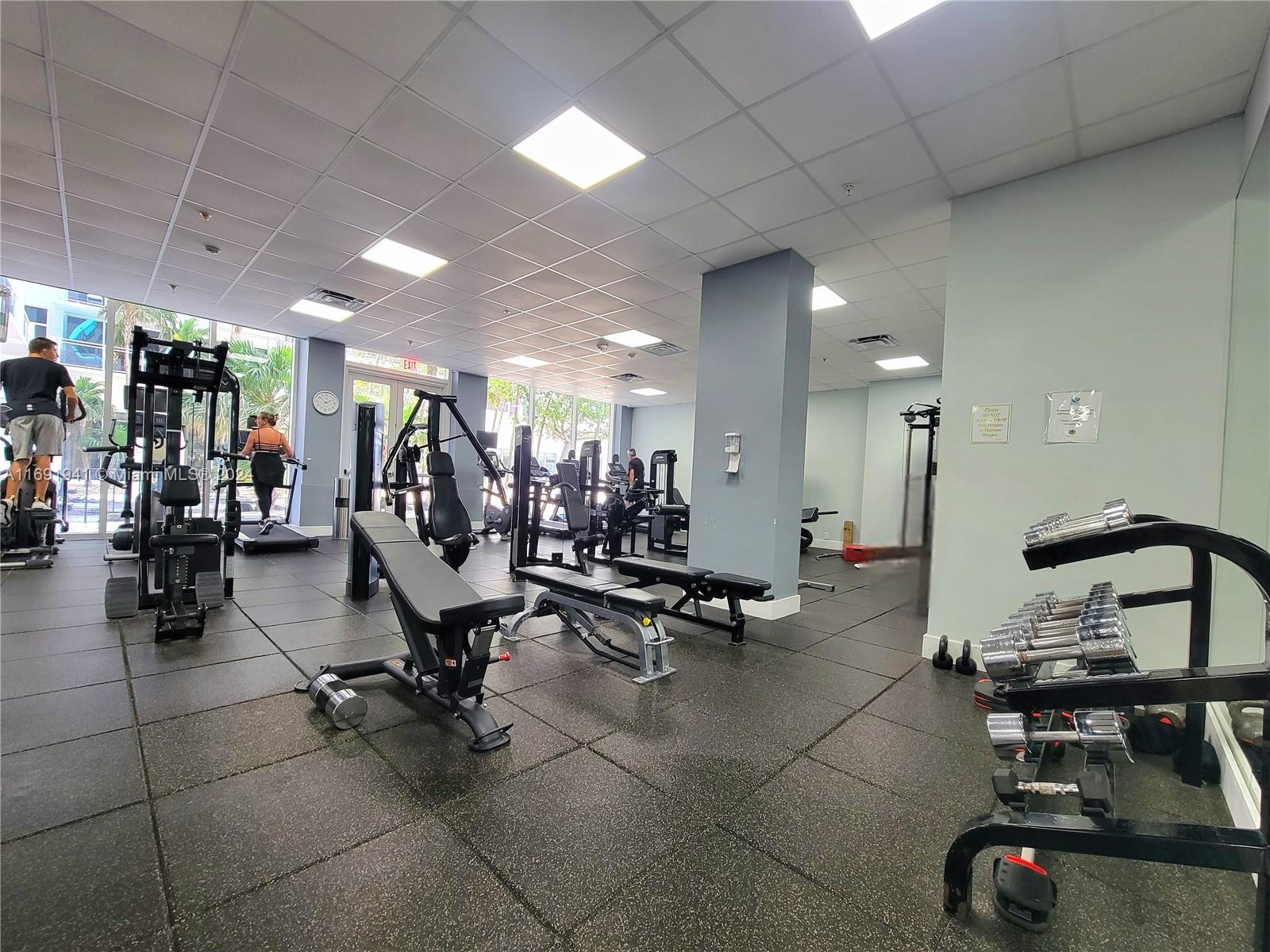 PARKER PLAZA CONDO ESTATE - Residential Lease