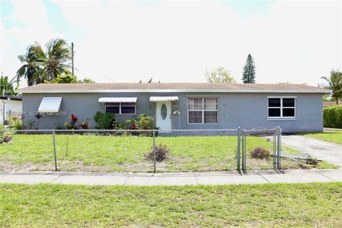 1240 NE 214th St Miami FL 33179