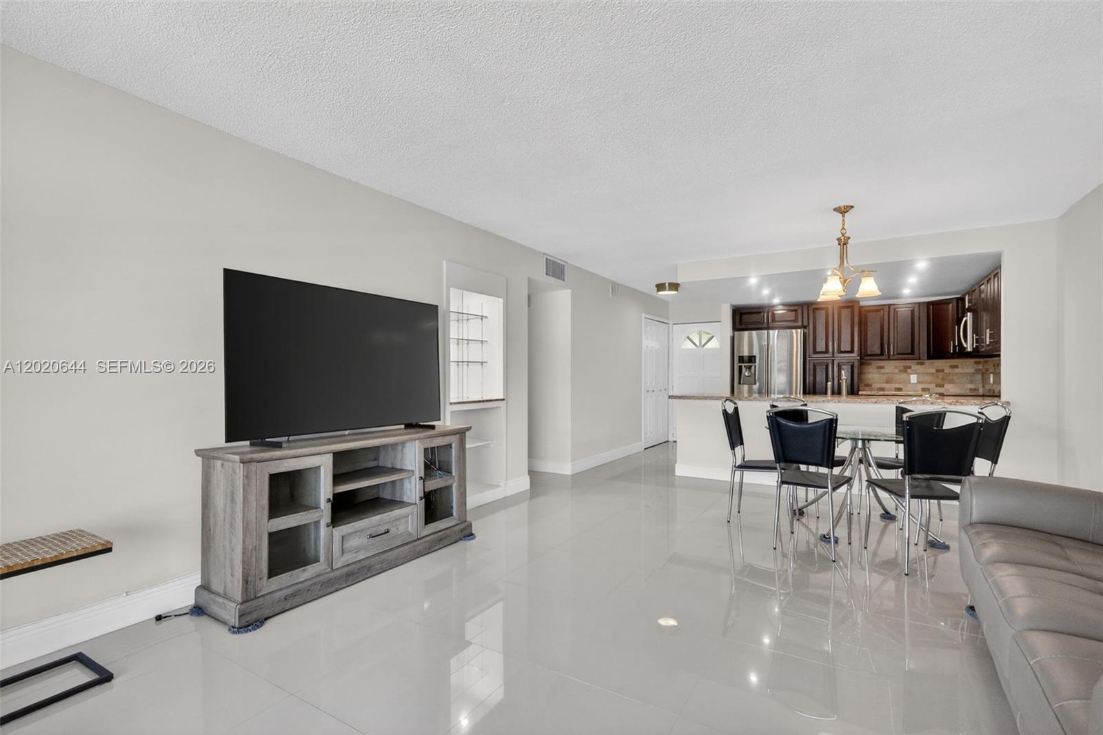 EDEN ISLES CONDO NO 6 - Residential