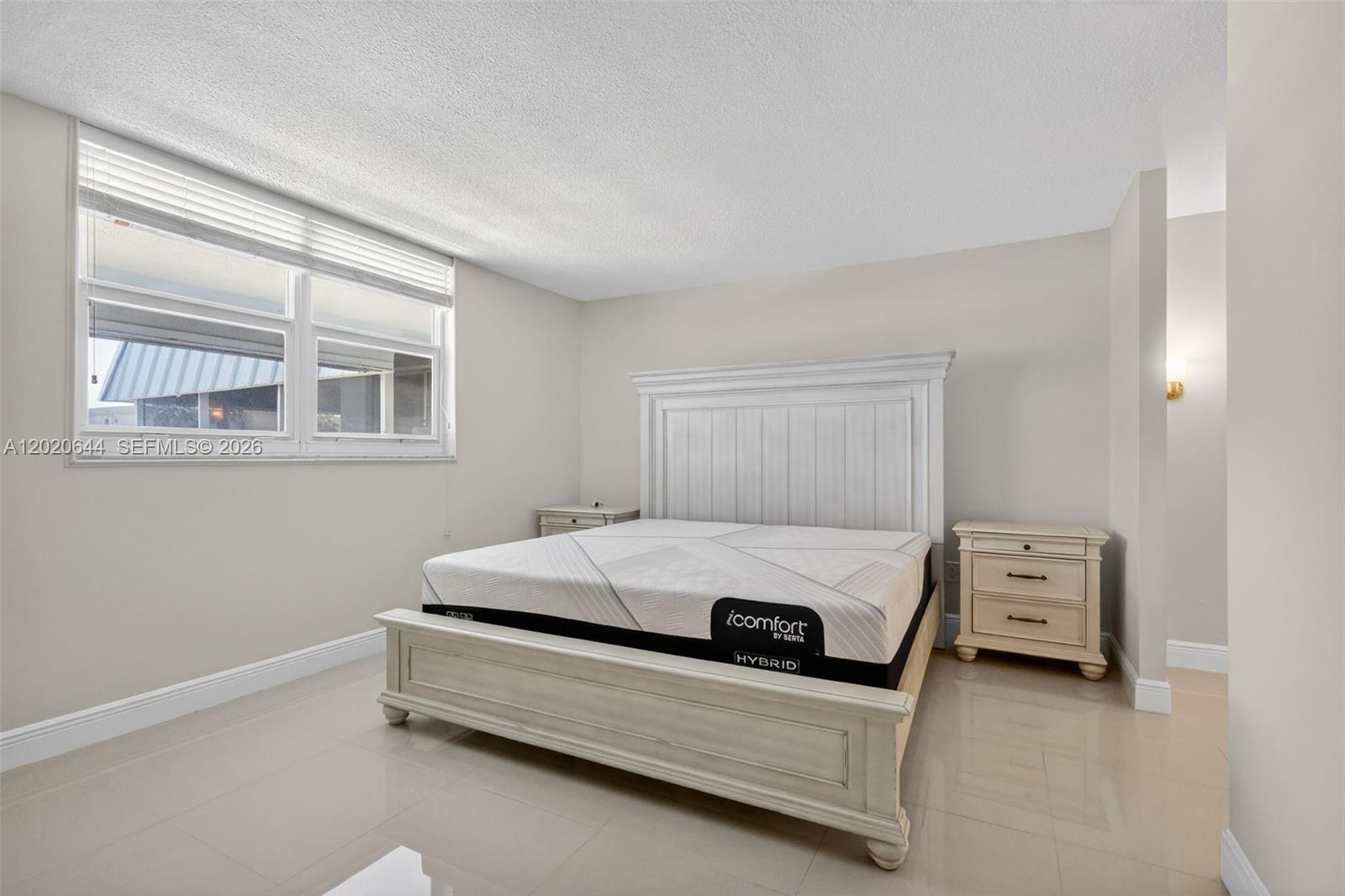 EDEN ISLES CONDO NO 6 - Residential
