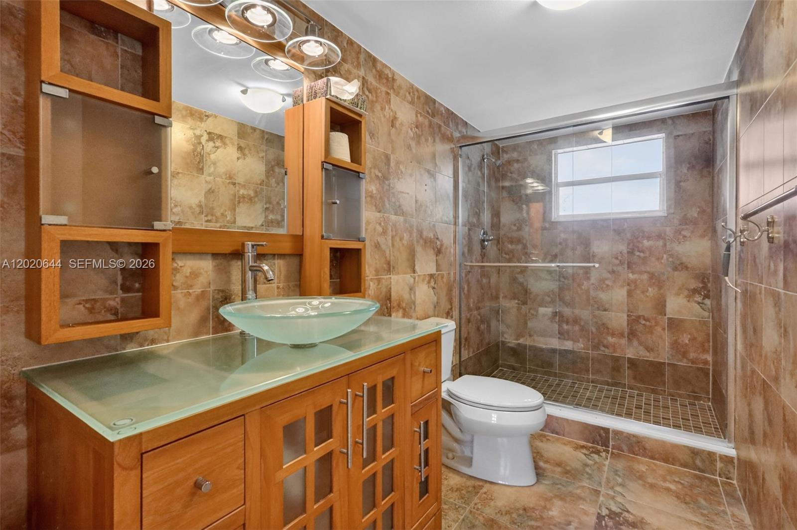 EDEN ISLES CONDO NO 6 - Residential