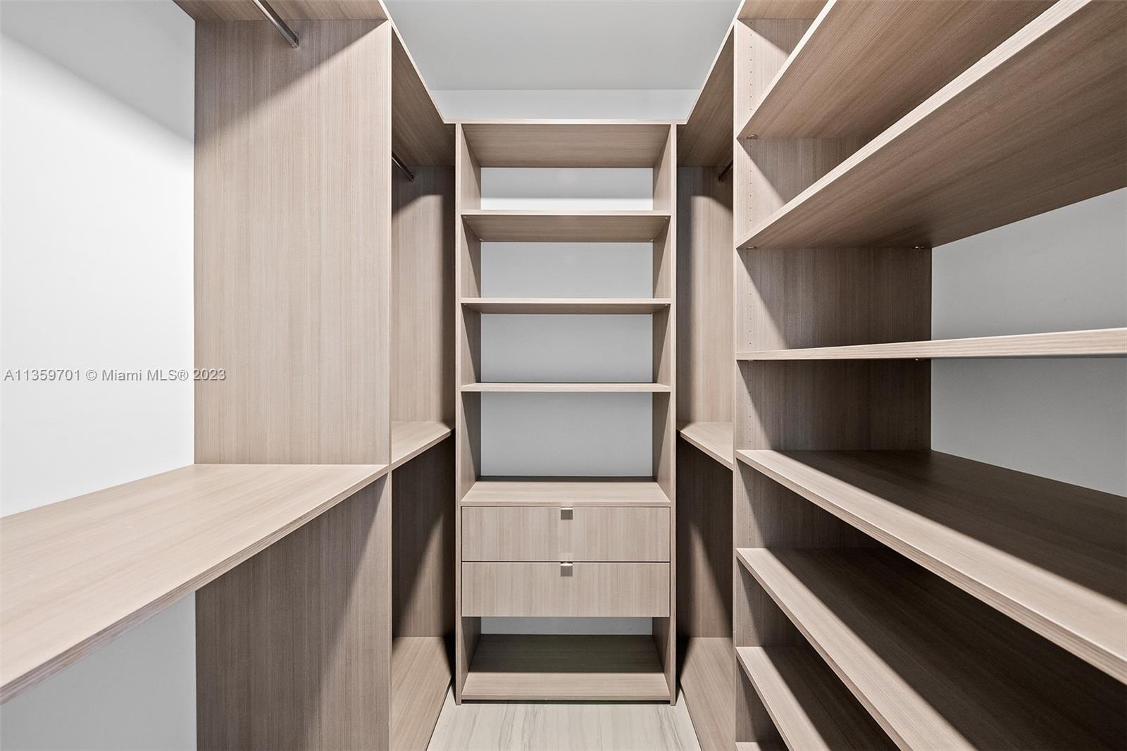 PARAMOUNT MIAMI WORLDCENT - Residential