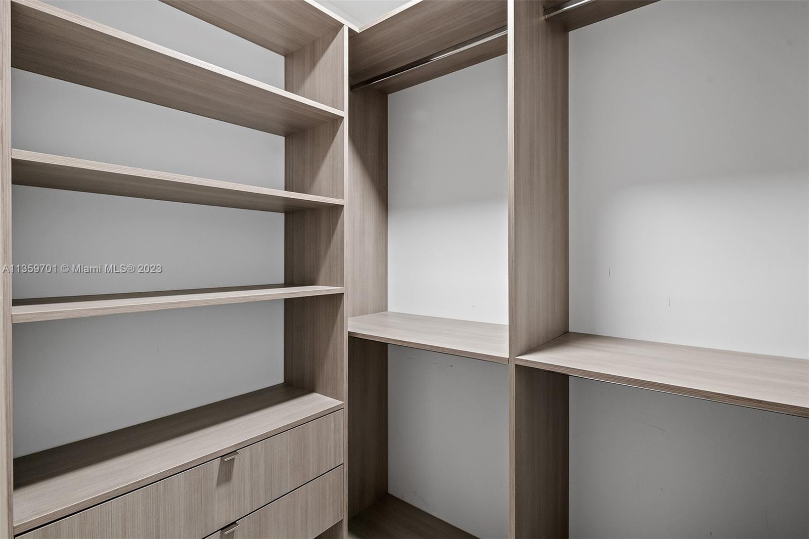 PARAMOUNT MIAMI WORLDCENT - Residential