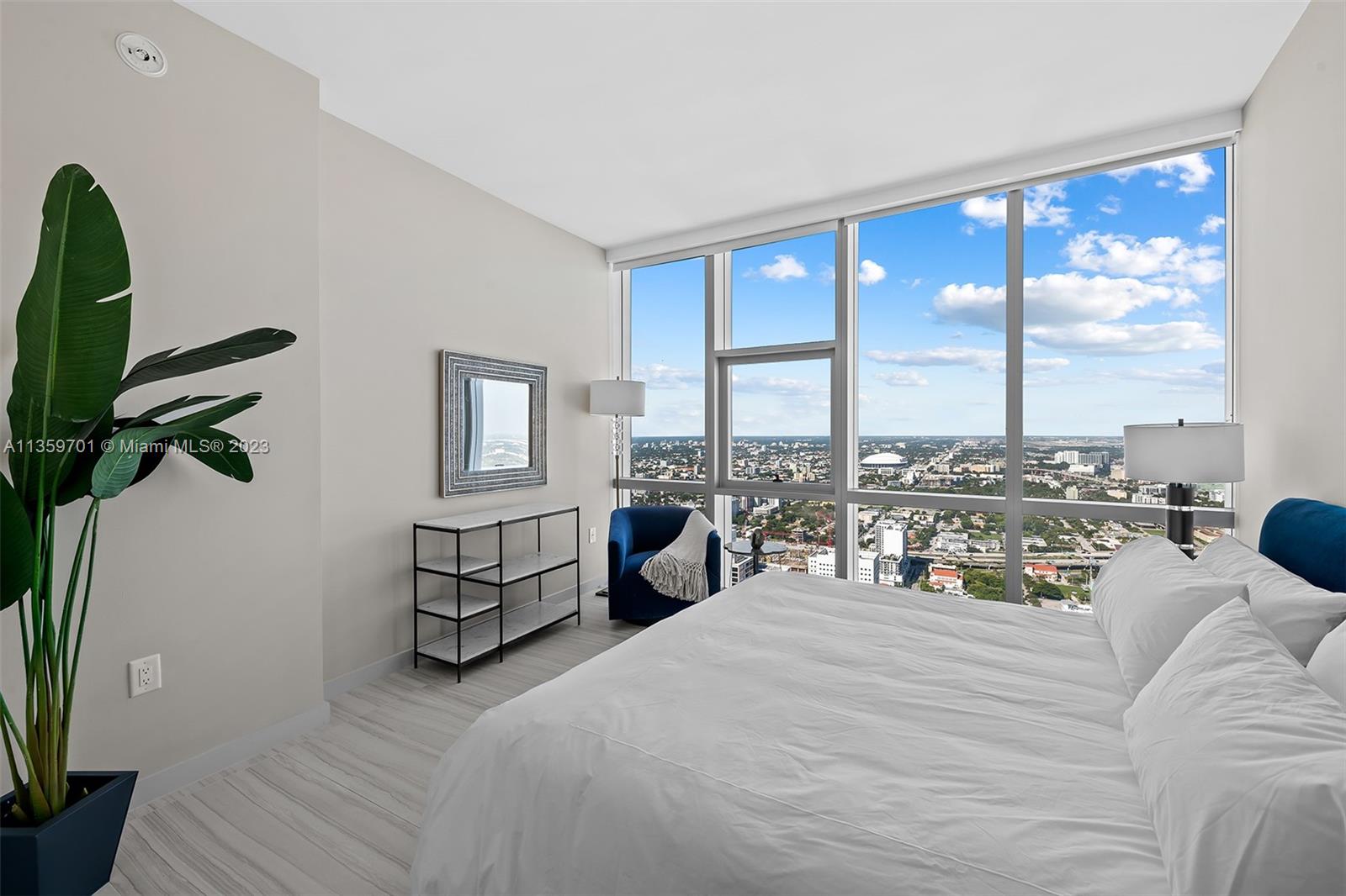 PARAMOUNT MIAMI WORLDCENT - Residential